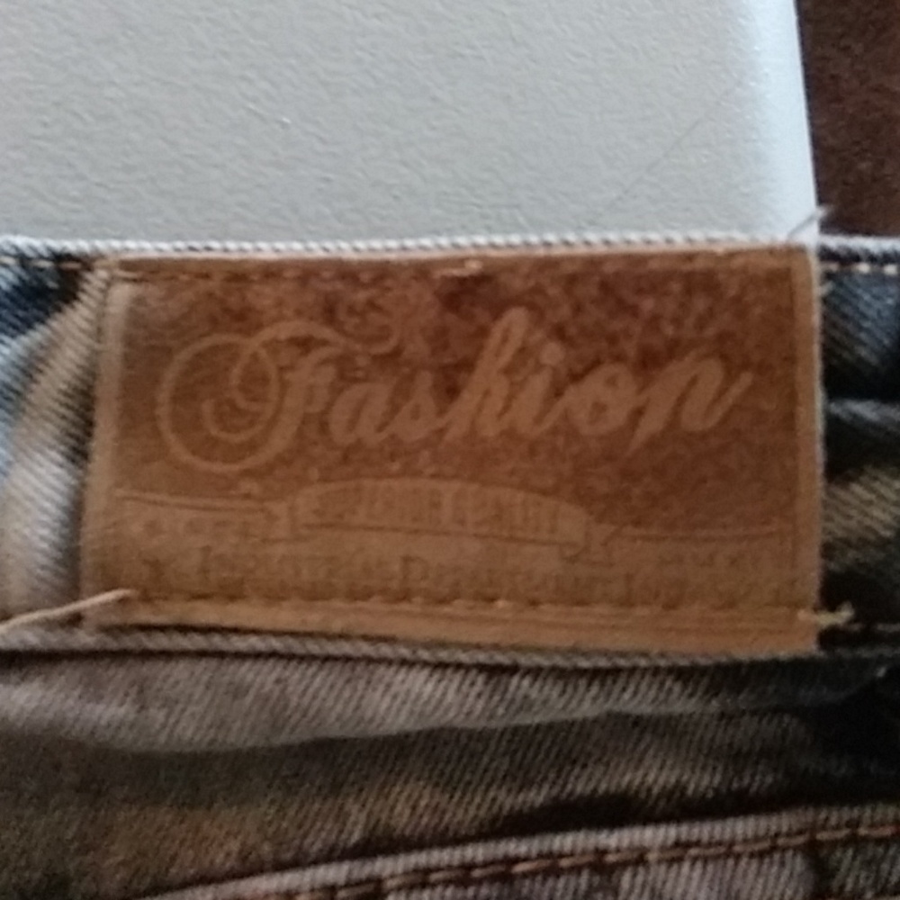 Jeans - Picture 4 of 5